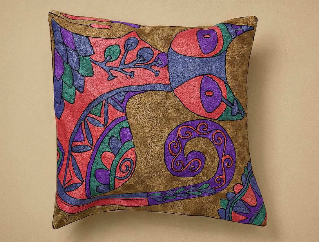 Choosing Handmade Over Mass-Produced: A Guide to Ethical Fashion and Artistic Home Décor